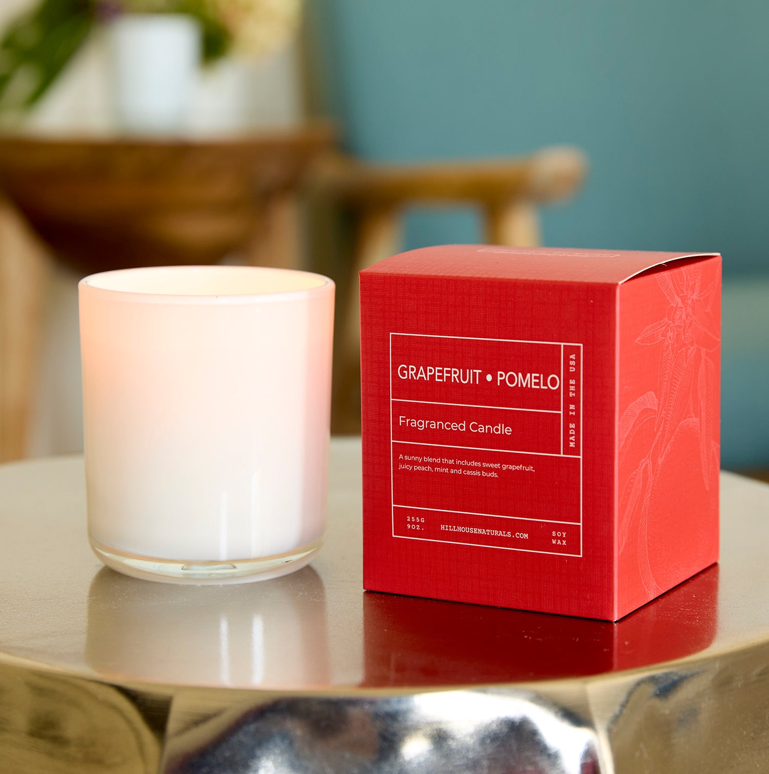 Grapefruit Pomelo candle in white glass in box 9oz.