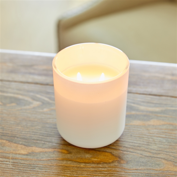 Fresh Linen Candle - Hollow Hill Home